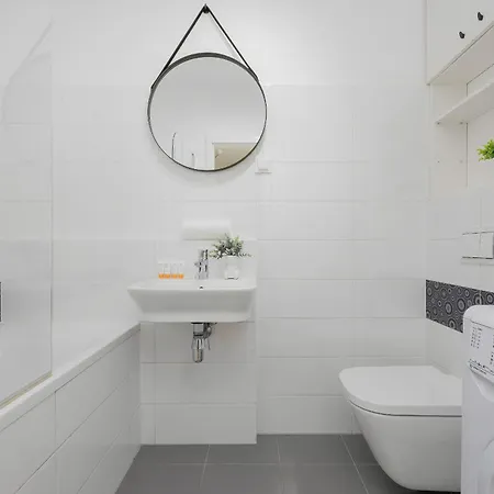 Studio With Balcony Near The Pge Stadium By Renters Appartement