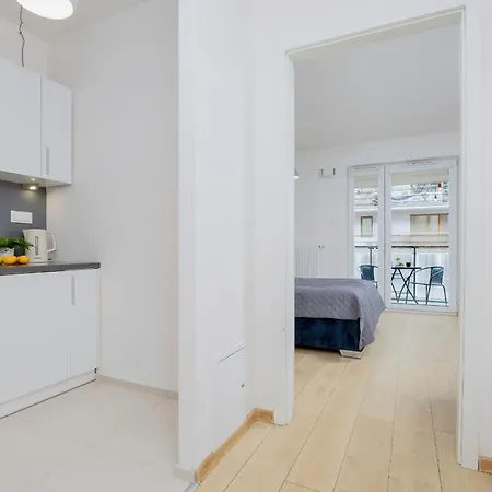 Appartement Studio With Balcony Near The Pge Stadium By Renters Warschau