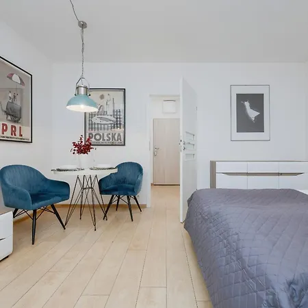 Studio With Balcony Near The Pge Stadium By Renters Appartement Warschau