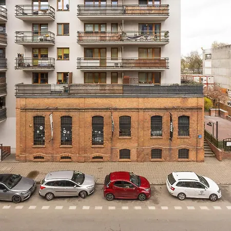 Studio With Balcony Near The Pge Stadium By Renters Warschau