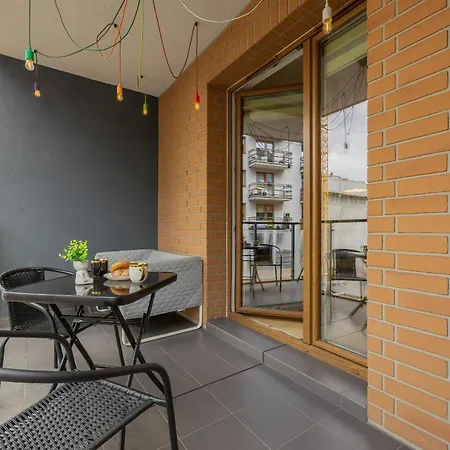 Appartement Studio With Balcony Near The Pge Stadium By Renters